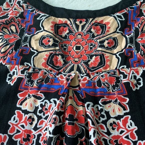 Cupio DRESS  HIGH-LOW  MIDI  BLACK WITH VIBRANT PRINT DOWN CENTER - Picture 4 of 10